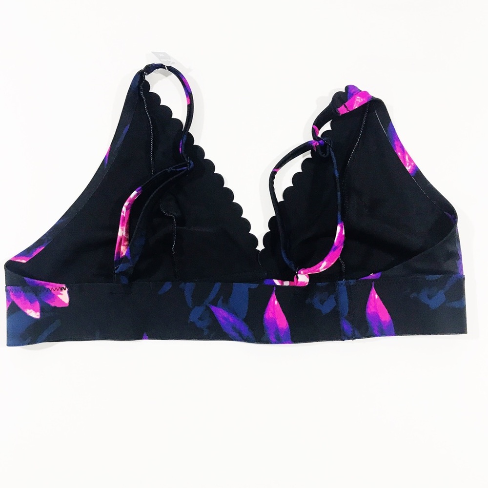 PINK Victoria’s Secret Bonded Scallop Bralette - Picture 3 of 5